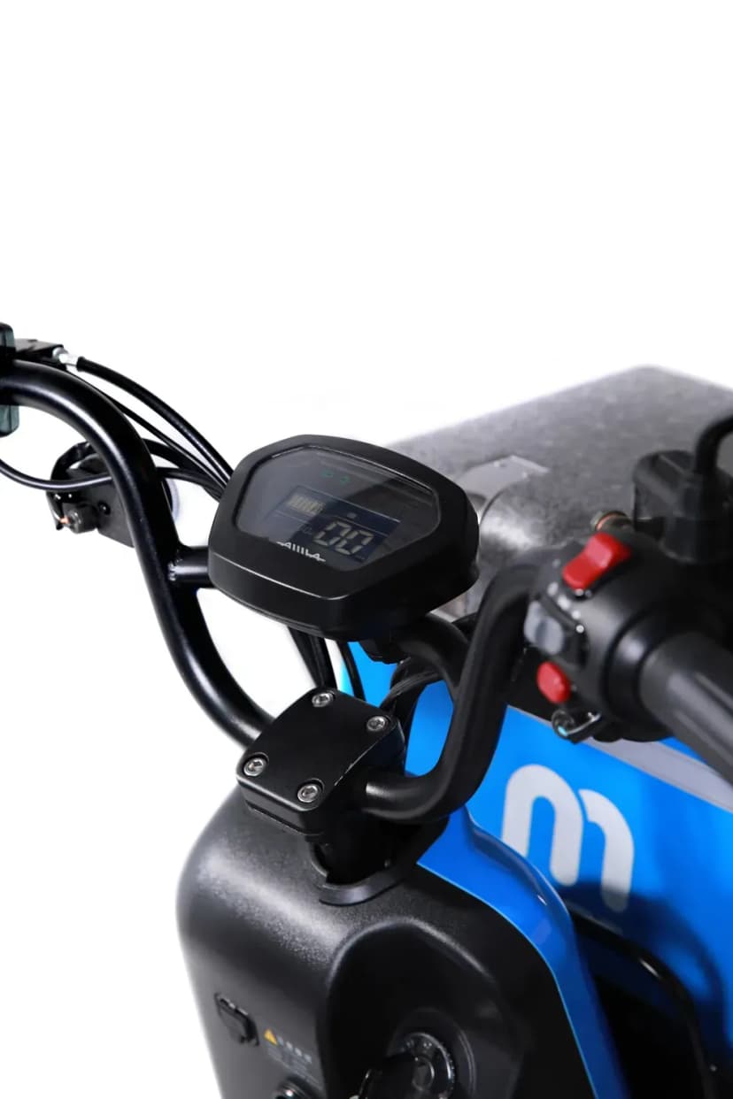 Електроскутер AIMA U1s - спідометр та запас ходу